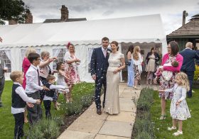 Niños y bodas: conoce la mejor forma de mantenerlos distraídos