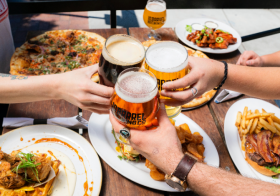 El sitio perfecto para comer en grupo en Sevilla